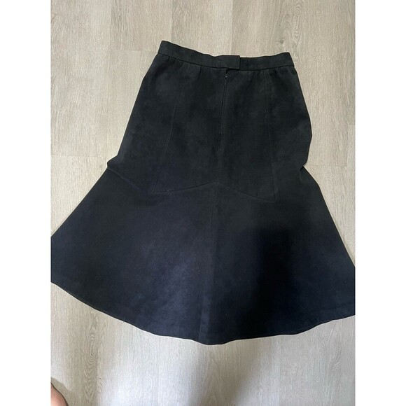 1970s Vintage Vera Maxwell Black Suede Knee Length Skirt Size 2 - Picture 5 of 9
